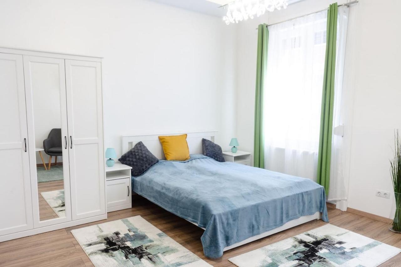 3 En Suit Bedroom Flat In The Main Centre For 6Ppl, 3Bdr,3Bthr,Ac Budapest Exterior foto
