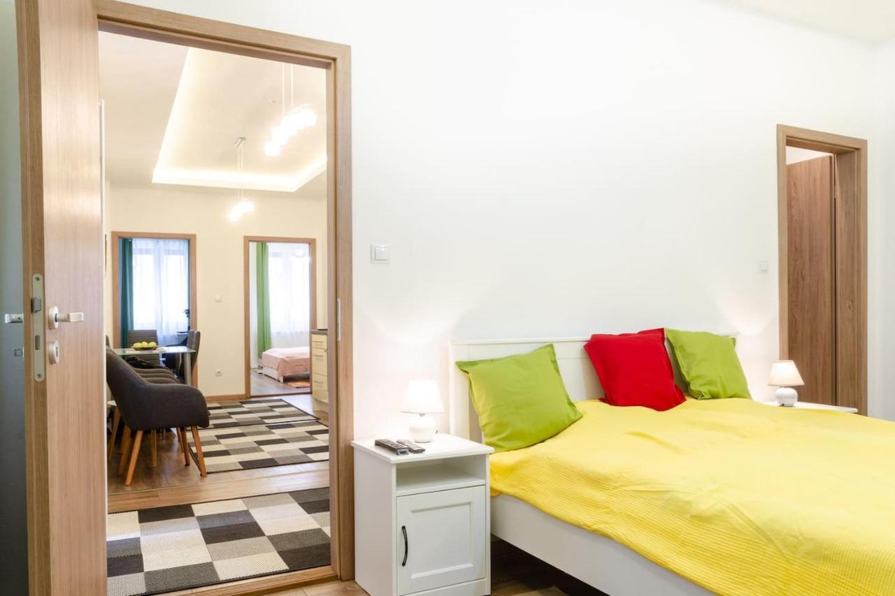 3 En Suit Bedroom Flat In The Main Centre For 6Ppl, 3Bdr,3Bthr,Ac Budapest Exterior foto